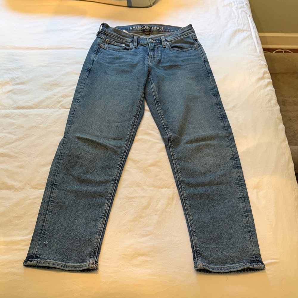 American Eagle Outfitters Straight Leg Jeans - Medium Blue
